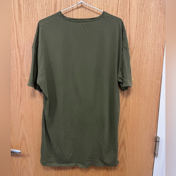 Men's Green Basic Tee Large - Picture 2 of 2